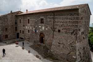 Il Municipio di Radicofani                